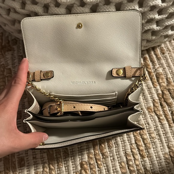 Michael Kors JET SET LEATHER HANDBAG - Picture 3 of 4